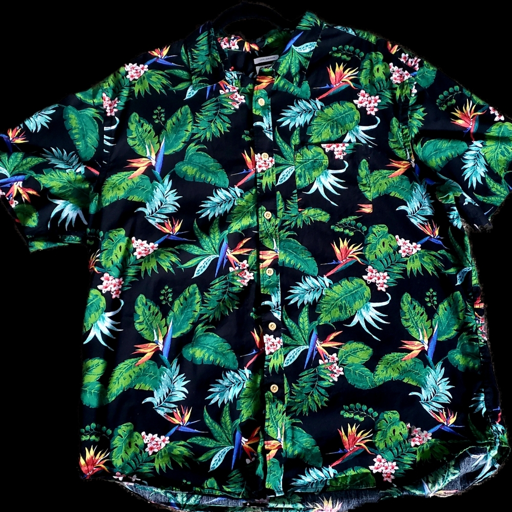 Old Navy Hawaiian Print Shirt